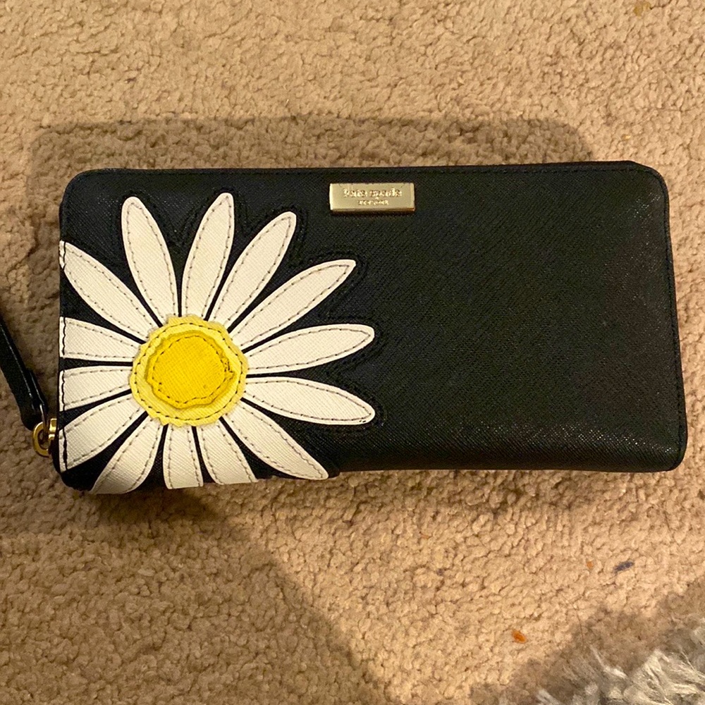 Kate Spade Large Leather Black Wallet with Embroidered Daisy